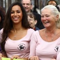 Leona Lewis visits the Hopefield Animal Sanctuary - Photos | Picture 98726